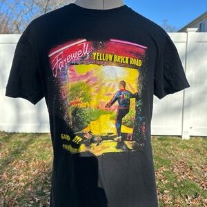 Elton John Adult L 2022 Farewell Yellow Brick Road Tour Concert T-Shirt Black